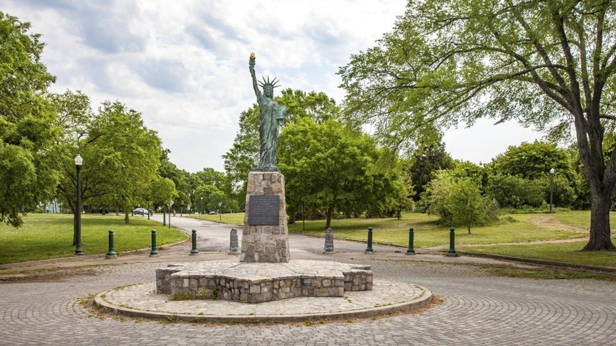Вилла Stylish Haven 11 Minutes From The Richmond Airport Экстерьер фото
